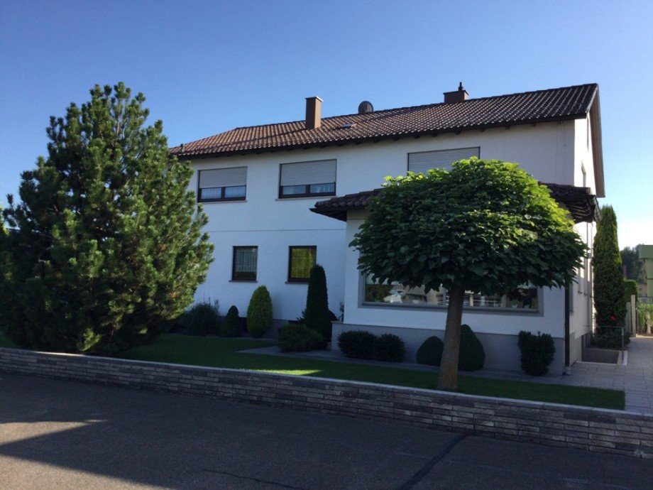 Frontansicht Einfamilienhaus Ulm / S�flingen