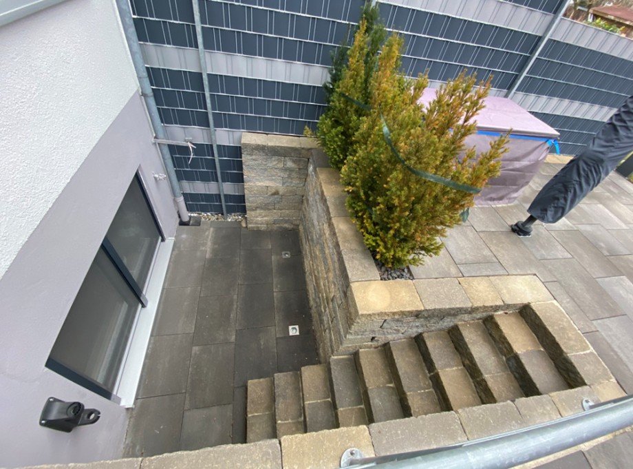 Hinterterrasse Haus Ulm / B�fingen